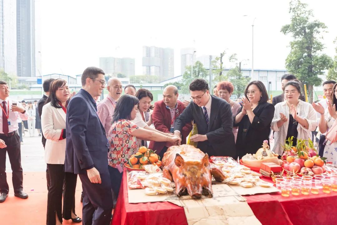 风雨与共，兴新向荣——人生就是博集团乔迁仪式圆满举行