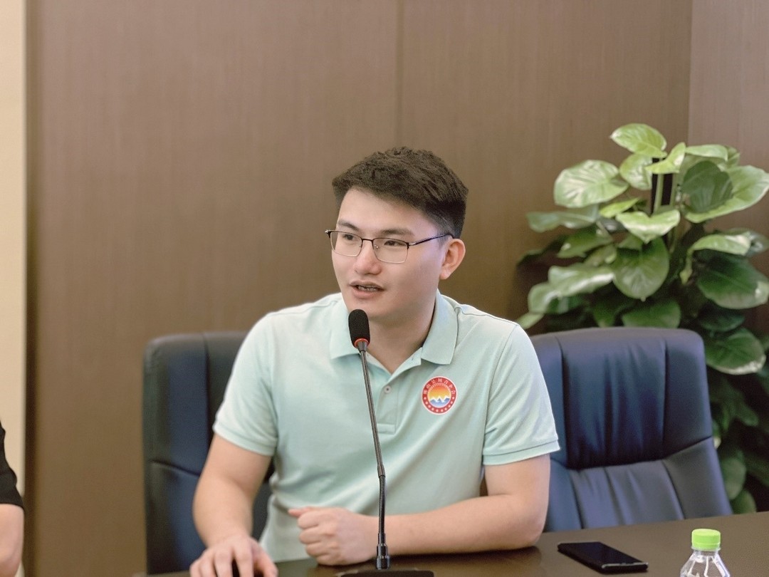 佛山吴川商会青企会来人生就是博集团新总部参观学习